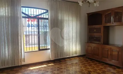Casa térrea com 3 quartos à venda em Campininha - SP