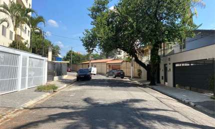Casa térrea com 4 quartos à venda em Santo Amaro - SP