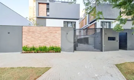 Condomínio com 3 quartos à venda em Campo Belo - SP