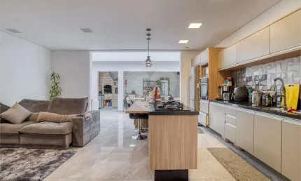Casa térrea com 3 quartos à venda em Jardim Marajoara - SP