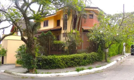 Sobrado com 3 quartos à venda em Jardim Marajoara - SP