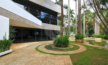 Casa com 4 quartos à venda ou para locação em Santo Amaro - SP