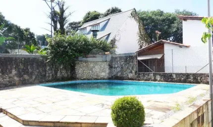 Sobrado com 4 quartos à venda ou para locação em jardim cordeiro - sp
