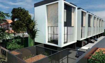 Condomínio com 3 quartos à venda em Jardim Leonor - SP