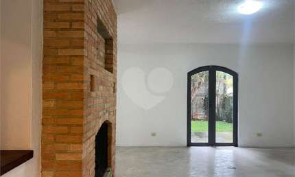 Casa com 4 quartos para locação em Alto Da Boa Vista - SP