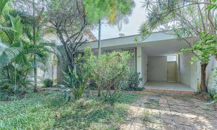 Casa térrea com 4 quartos à venda em Granja Julieta - SP