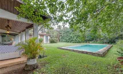 Casa térrea com 3 quartos à venda em Jardim Cordeiro - SP