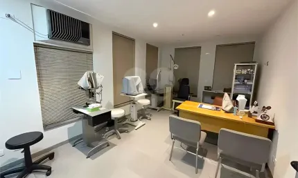 Sala comercial à venda na Avenida Moema, Moema, São Paulo