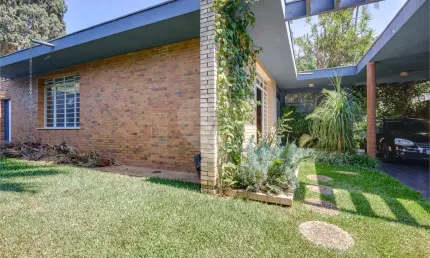 Casa com 4 quartos para locação em Jardim Petrópolis - SP