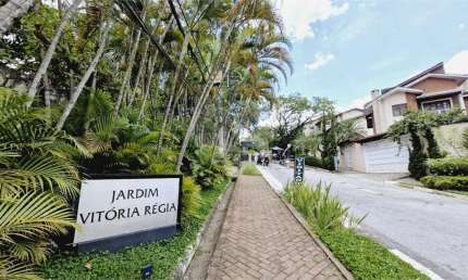 Condomínio com 4 quartos à venda em Jardim Vitória Régia - SP