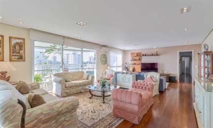 Apartamento com 4 quartos para locação em Vila Sofia - SP