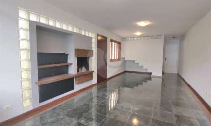Casa de vila com 3 quartos à venda ou para locação em Vila Elvira - SP