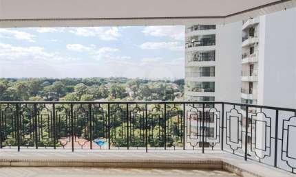 Apartamento com 4 quartos para locação em Santo Amaro - SP