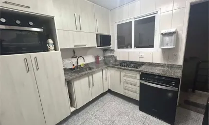 Condomínio com 3 quartos à venda em Vila Campo Grande - SP