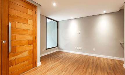 Condomínio com 4 quartos à venda ou para locação em Santo Amaro - SP