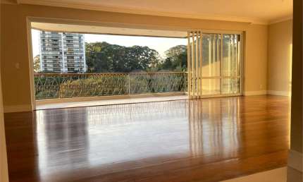 Apartamento com 4 quartos à venda ou para locação em Santo Amaro - SP
