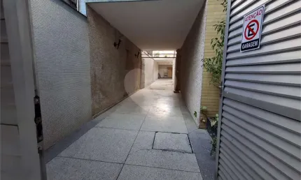 Sobrado com 5 quartos para locação em Vila Olímpia - SP