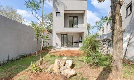 Condomínio com 4 quartos à venda em Jardim Prudência - SP