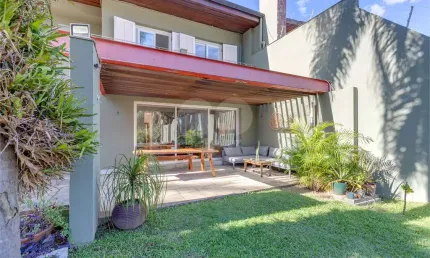 Casa com 4 quartos à venda ou para locação em Santo Amaro - SP