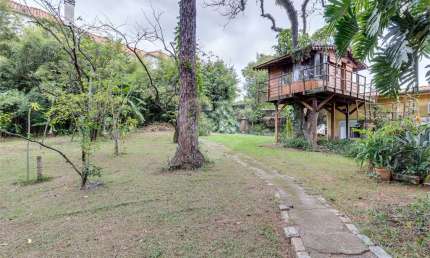 Casa térrea com 5 quartos à venda ou para locação em Vila Nova Caledônia - SP