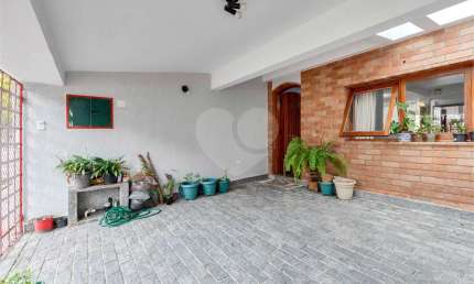 Casa de vila com 2 quartos à venda em Jardim Hípico - SP