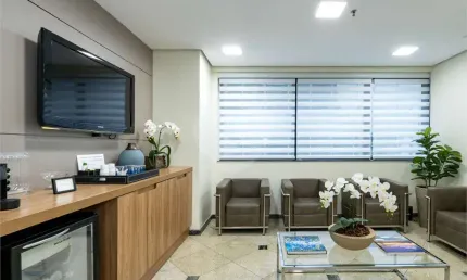 Sala comercial para alugar na Rua Tabapuã, Itaim Bibi, São Paulo