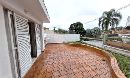 Sobrado com 4 quartos à venda ou para locação em Granja Julieta - SP