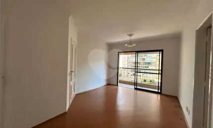 Apartamento com 3 quartos para locação em Brooklin Paulista - SP