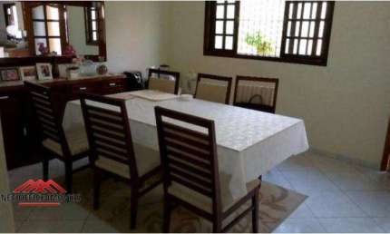 Casa com 3 dormitórios à venda, 220 m² por R$ 930.000,00 - Cidade Morumbi - São José dos Campos/SP
