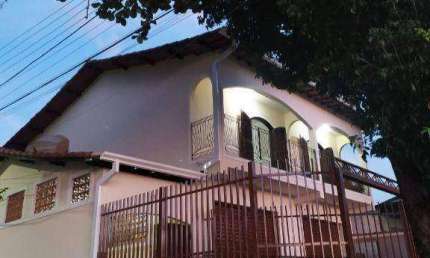 Casa com 3 dormitórios à venda por R$ 800.000,00 - Vila Tesouro - São José dos Campos/SP