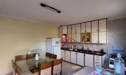 Sobrado com 3 dormitórios à venda por R$ 640.000,00 - Jardim América - São José dos Campos/SP