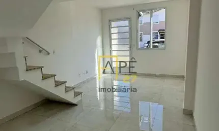 Sobrado à venda por R$ 340.000,00 - Jardim Nova Cidade - Guarulhos/SP