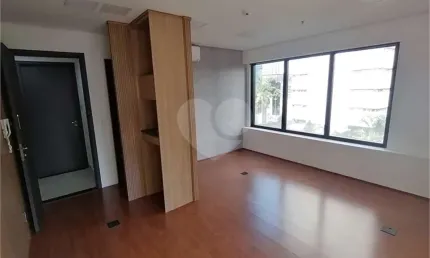 Sala comercial para alugar na Rua Apeninos, Aclimação, São Paulo