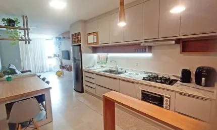 Apartamento totalmente mobiliado em Balneário Piçarras