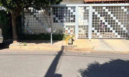 Casa com 3 dormitórios à venda, 103 m² por R$ 650.000,00 - Vila São Pedro - São José do Rio Preto/SP