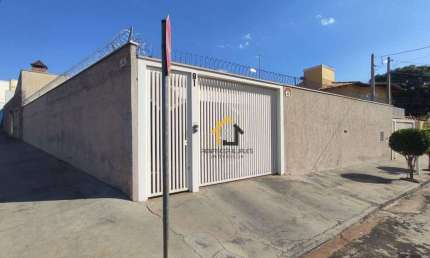 Casa com 3 dormitórios à venda, 123 m² por R$ 750.000,00 - Vila São Pedro - São José do Rio Preto/SP