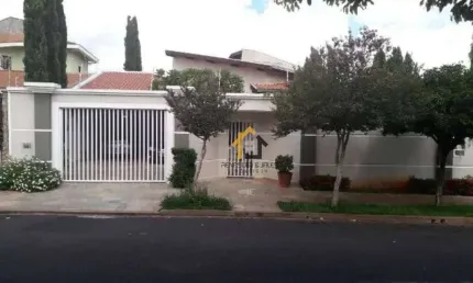 Casa com 5 dormitórios à venda, 360 m² por R$ 900.000 - Jardim Bosque das Vivendas - São José do Rio Preto/SP
