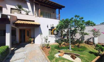 Sobrado com 4 dormitórios à venda, 340 m² por R$ 950.000 - Jardim Tarraf II - São José do Rio Preto/SP
