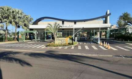 Sobrado com 3 dormitórios à venda, 320 m² por R$ 2.100.000 - RECANTO DO LAGO - São José do Rio Preto/SP