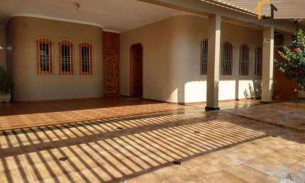 Casa com 3 dormitórios, 280 m² - venda por R$ 990.000 ou aluguel por R$ 6.000/mês - Santos Dumont - São José do Rio Preto/SP