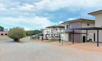 Casa à venda em condomínio fechado no Parque Taquaral em Campinas na Fibra Forte Soluções Imóbiliárias com 3 suítes.