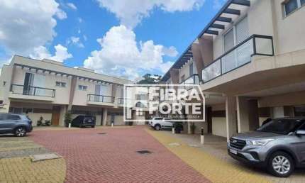 Linda casa à venda em condomínio próximo à Hípica na cidade de Campinas
