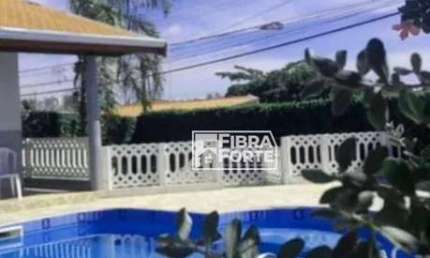 Linda casa térrea com 435 metros, piscina e churrasqueira no bairro de Santa Barbara , região de Campinas SP