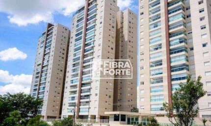 Cobertura com 215 metros úteis região do Alphaville