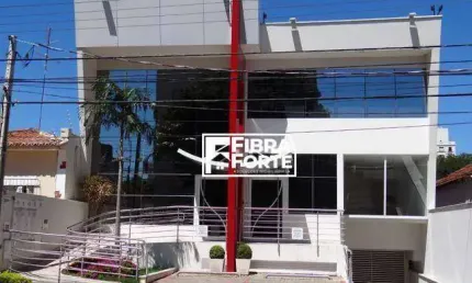 Prédio comercial com 15 salas e 15 vagas no Guanabara com elevador