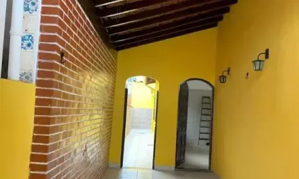 Casa terrea venda no jardim maracanã a 100m da praia. 2 dormitórios , 2 vagas de garagem!