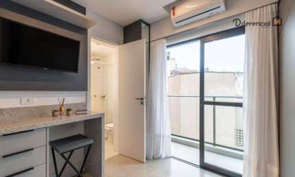 Apartamento com 1 dormitório para alugar, 15 m² por R$ 2.130,00/mês - Água Verde - Curitiba/PR