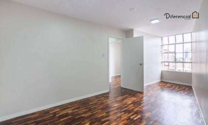Apartamento com 2 dormitórios para alugar, 44 m² por R$ 2.404,00/mês - Centro - Curitiba/PR
