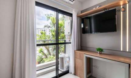 Apartamento com 1 dormitório para alugar, 28 m² por R$ 2.929,63/mês - Água Verde - Curitiba/PR
