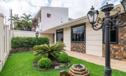 Casa a Venda no Jardim Botânico com 3 quartos, 1 suíte, 4 vagas com edícula Por R$ 1.380.000,00